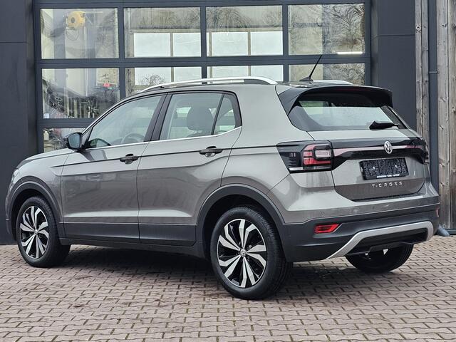 Volkswagen T-Cross 1.0 TSI Style | Automaat | LED | Trekhaak | Stoelverwarming | ACC | Navi | PDC |