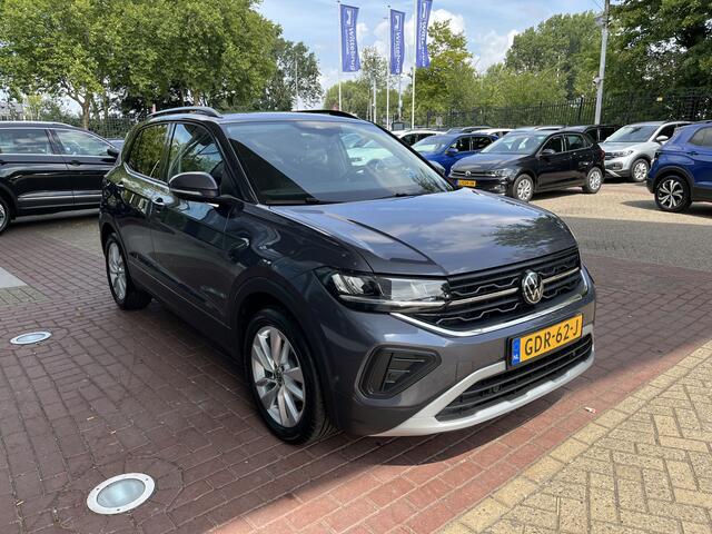 Volkswagen T-Cross 1.0 TSI Life Edition / Stoelverwarming / climate / Camera / Apple Carplay / Parkeersensoren