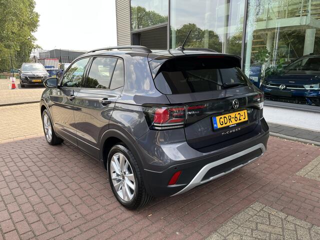 Volkswagen T-Cross 1.0 TSI Life Edition / Stoelverwarming / climate / Camera / Apple Carplay / Parkeersensoren