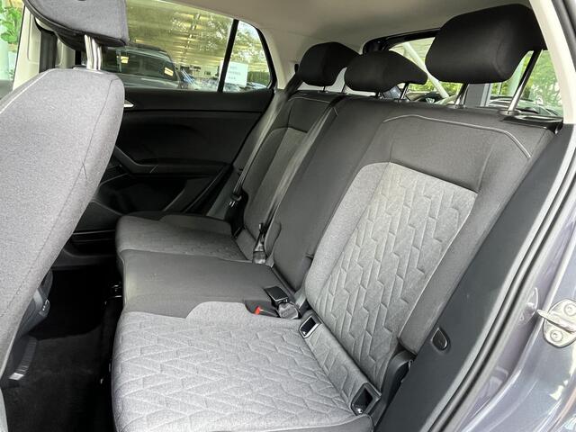 Volkswagen T-Cross 1.0 TSI Life Edition / Stoelverwarming / climate / Camera / Apple Carplay / Parkeersensoren