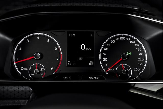 Volkswagen T-Cross 1.5 TSI 150 PK Style - Automaat | Adapt. Cruise | Stoelverw. | PDC | Camera | App. Connect | ECC | Trekhaak | LM 17" |