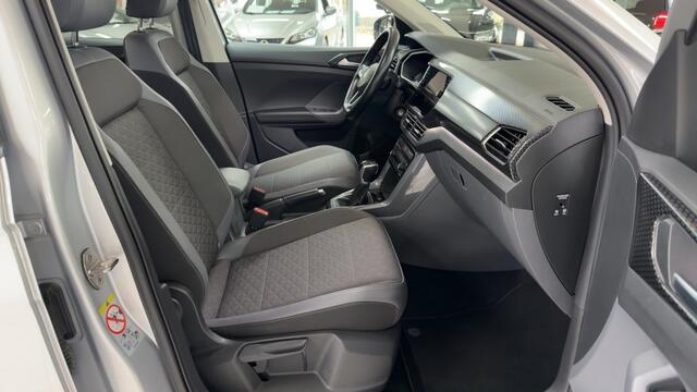 Volkswagen T-Cross 1.0 TSI Style Automaat / Trekhaak / All season banden