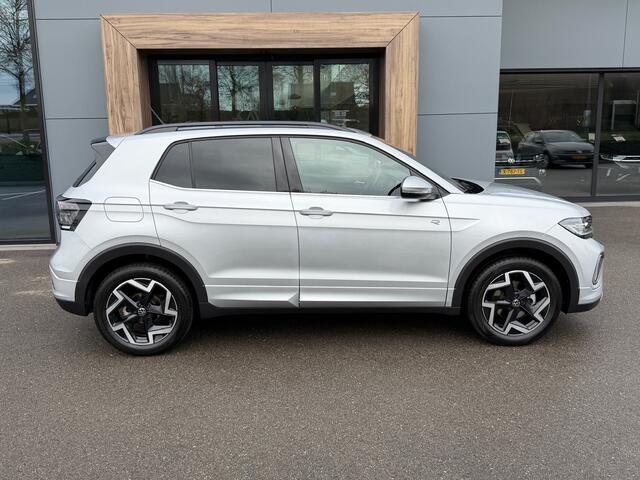 Volkswagen T-Cross 1.5 TSI 150pk DSG R-Line | Camera | Trekhaak | Navi | IQ light | Rijklaar incl. garantie
