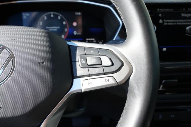 Volkswagen T-Cross 1.0 TSI STYLE R line. ALL in prijs. Carplay, Digital Dash, Camera, Navi