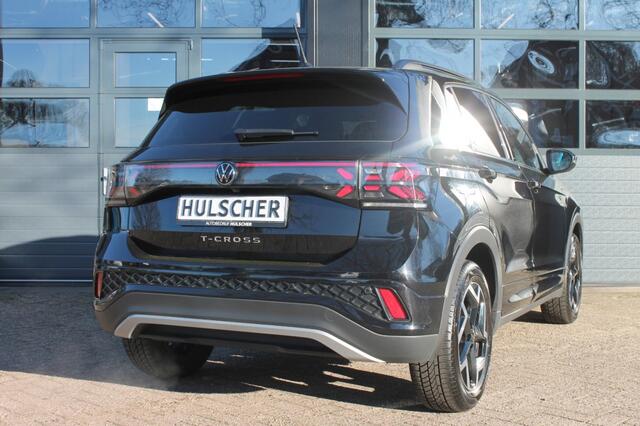 Volkswagen T-Cross 1.5 TSI R-LINE 150 PK Automaat / afneembare trekhaak / Stoel vw.