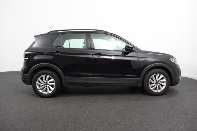 Volkswagen T-Cross 1.0 TSI 110pk DSG Life | Navigatie | Apple Carplay/Android Auto | Adaptive Cruise Control | Camera | Parkeersensoren | Stoelverwarming | Virtual Cockpit | Getinte ramen | Climatronic | Lane Assist