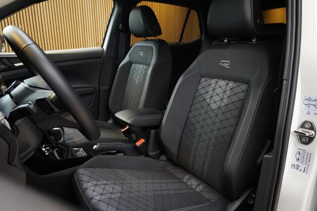 Volkswagen T-Cross 1.5TSI/150pk DSG R-Line Blackstyle|2025|Trekhaak|Navi|PDC+Camera|LED|Virtual Cockpit|Cruise+ACC|PDC|18"York Black