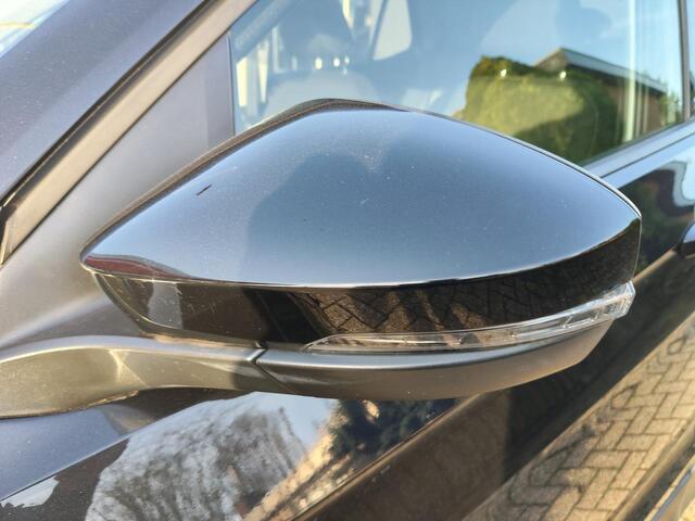 Volkswagen T-Cross 1.0 Style DSG, Navi, Ad Cruise, Apple/Androi