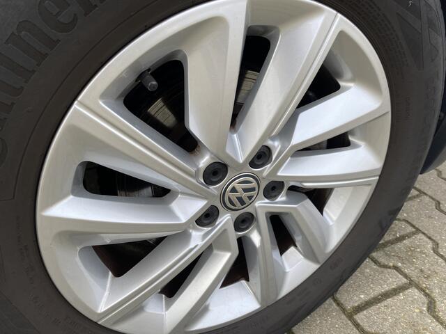 Volkswagen T-Cross 1.0 TSI Life Navigatie, App Connect , Adaptive Cruiser Control