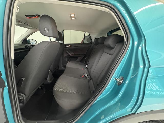 Volkswagen T-Cross 1.0 TSI Life | All-Season banden | Stoelverwarming | Navigatie | Parkeersensoren V+A |
