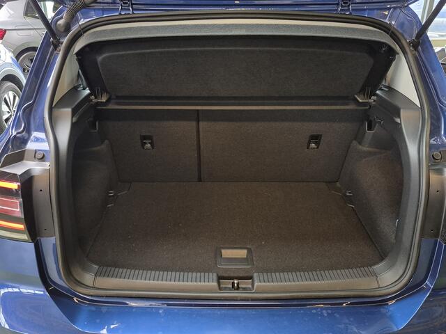 Volkswagen T-Cross 1.0 TSI Life -110pk- Automaat | Trekhaak | Parkeersensoren | Stoelverwarming | Rijklaarprijs incl. 1 jaar Bovag garantie