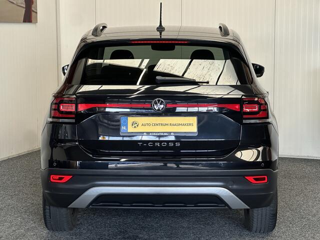 Volkswagen T-Cross 1.0 TSI LIFE NAVIGATIE ADAPTIVE CRUISE CONTROL STOELVERWARMING APPLE CARPLAY/ANDROID RIJSTROOKSENSOREN ACHTERUITRIJCAMERA PDC ZEER MOOI !! 3010 DEK