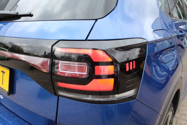 Volkswagen T-Cross 1.5 TSI Business R//Virt. dashboard//Stoelverwarming//150pk!