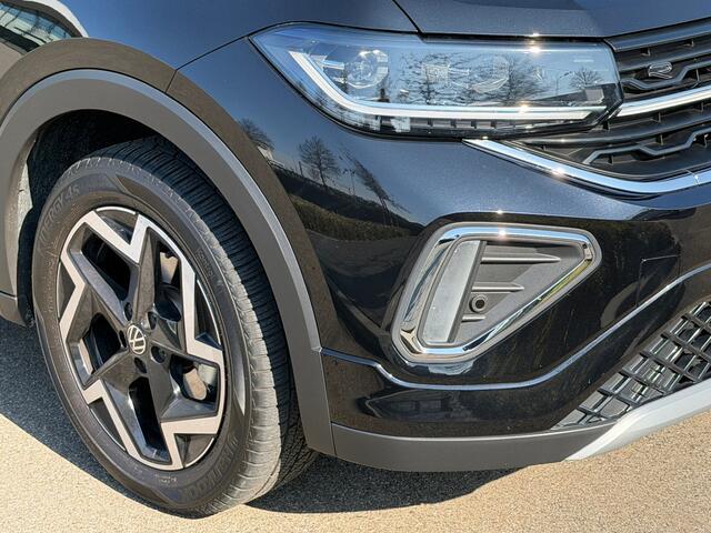 Volkswagen T-Cross 1.5 TSI 150pk DSG R-Line | Camera | Trekhaak | Navi | IQ light | Rijklaar incl. garantie