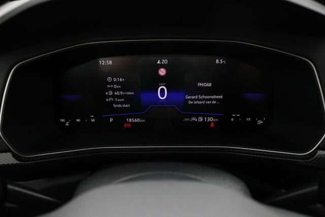 Volkswagen T-Cross 1.5 TSI R-Line Edition | Parkeercamera | Stoelverwarming | Climate Control