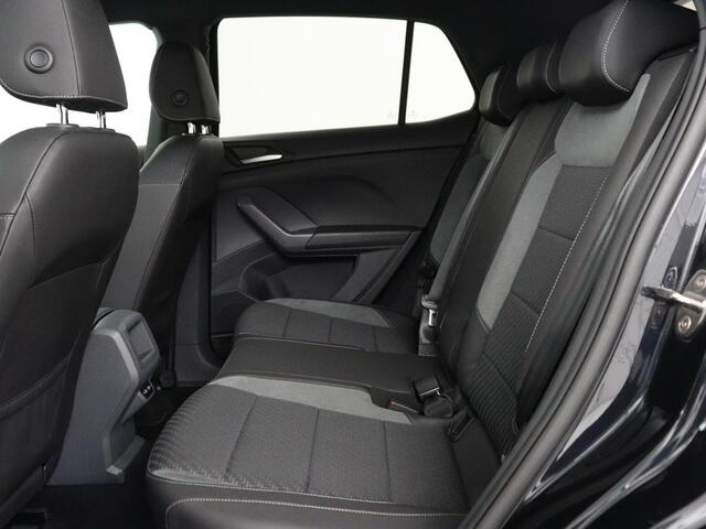 Volkswagen T-Cross 1.0 TSI Style Business R | Stoelverwarming | Camera | Adaptive cruise | Virtual Cockpit | Climate control | Full LED | Navigatie | DAB | Parkeerhulp