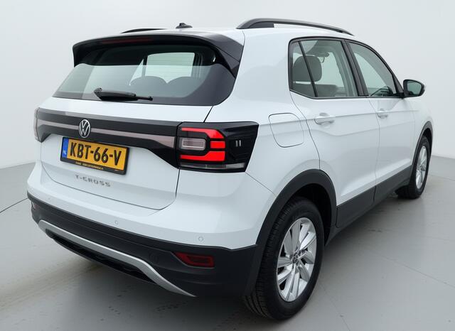 Volkswagen T-Cross 1.0 TSI 110PK LIFE CARPLAY/PDC/NAVIGATIE