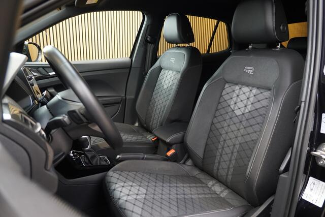 Volkswagen T-Cross 1.5TSI/150pk DSG R-Line Blackstyle|2025|Trekhaak|Navi|PDC+Camera|LED|Virtual Cockpit|Cruise+ACC|PDC|18"York Black