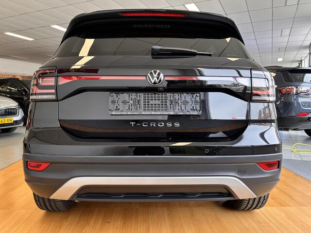 Volkswagen T-Cross 1.0 TSI * Dodehoek * Keyless * Virtual Dash * ZEER COMPLEET * Dealer Onderhouden *