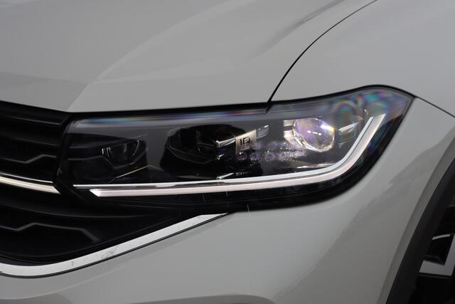 Volkswagen T-Cross 1.5 TSI R-Line | Trekhaak | Camera | ACC | Fabrieksgarantie |