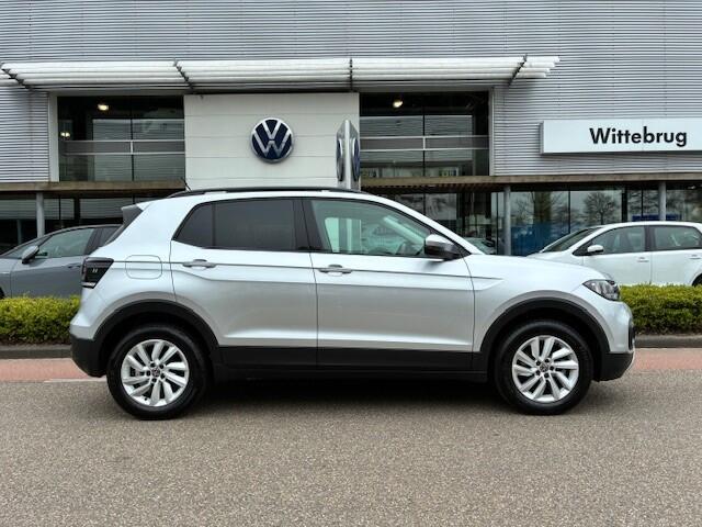 Volkswagen T-Cross 1.0 TSI Life / Carplay / Navi / Parkeersensoren V+A / 110 pk