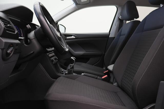 Volkswagen T-Cross 1.0 TSI Life ACC, Climate, Apple Carplay, Dodehoeksensor, PDC, 17"
