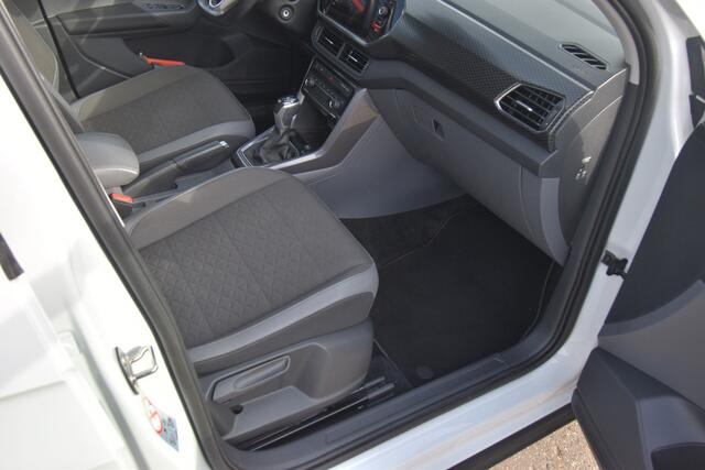 Volkswagen T-Cross 1.0 TSI Style CLIMATR , CR ONTR , A UITRIJ CAM , VIRTUAL COCKPIT , PDC V+A ,