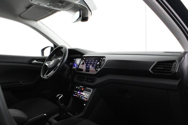 Volkswagen T-Cross 1.0 TSI Life > Achteruitrijcamera/All season banden/Navigatie...