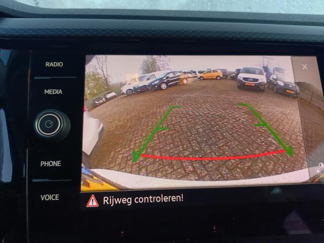 Volkswagen T-Cross 1.0 TSI Life | Airco | Adaptieve cruise control | Camera | Nap |