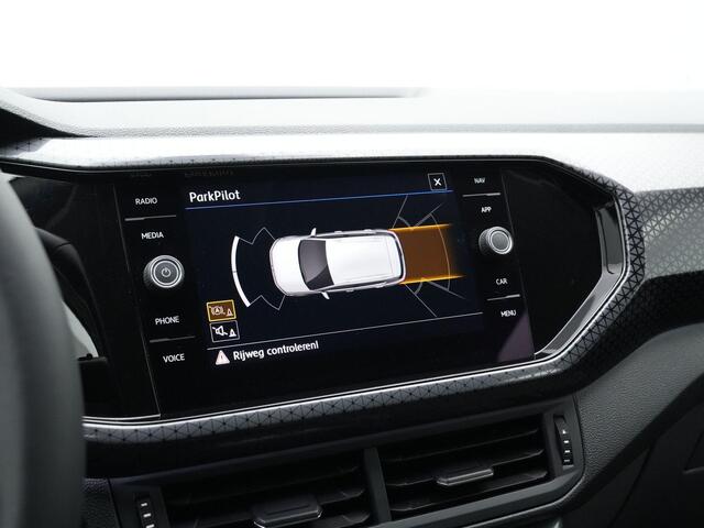 Volkswagen T-Cross 1.0 TSI 115 pk DSG Style | Trekhaak | Navigatie | Adaptive Cruise | Parkeersensoren voor/achter | Dodehoek detectie