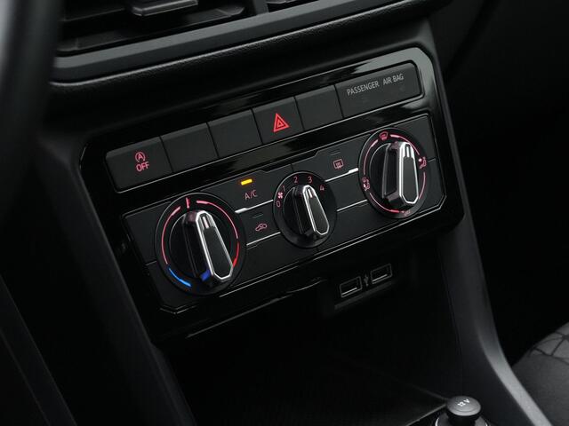 Volkswagen T-Cross 1.0 TSI 95 pk Life | Adaptive Cruise | Carplay | Side Assist | Lane Assist | Front Assist