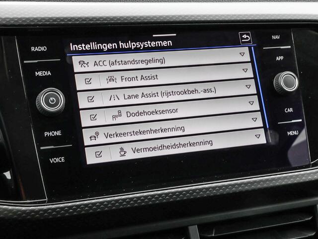 Volkswagen T-Cross 1.0 TSI 110pk DSG Life · Camera · Dodehoek Detectie · Navigatie · P-Sensoren · Airco · Getint Glas · 16'' Inch · Garantie t/m 20-09-2028 of 100.000km