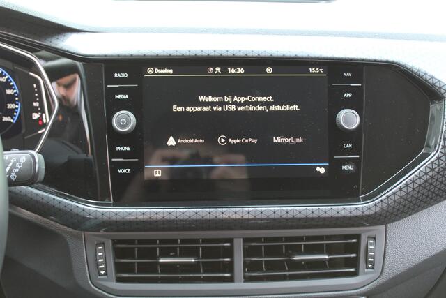 Volkswagen T-Cross 1.0 TSI Carat DSG-automaat | Apple carplay/Android auto | LED