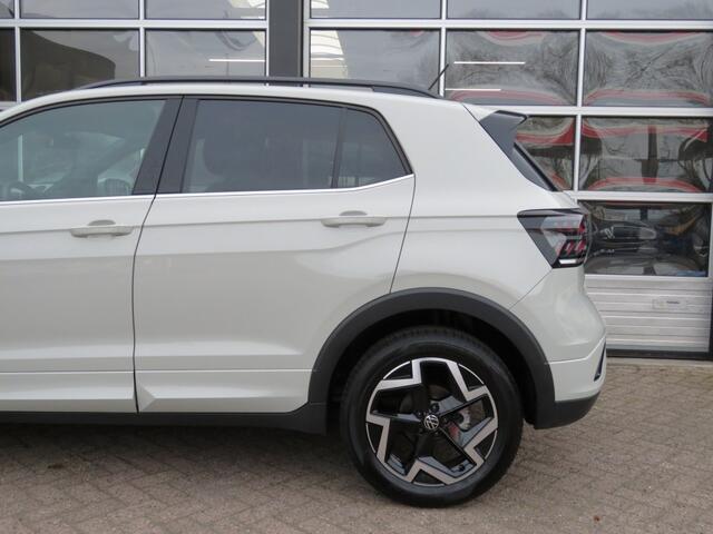 Volkswagen T-Cross 1.5 TSI 150pk R-LINE DSG-aut. / Trekhaak / IQ Light / Camera / FABRIEKS garantie