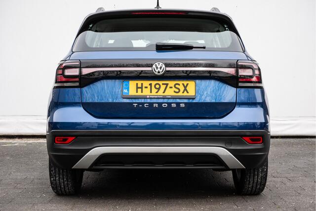 Volkswagen T-Cross 1.0 TSI Life Climate control/ Blindspot/ Adapt. cruise/ Navigatie/ Carplay