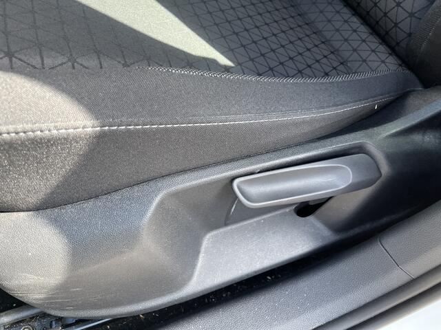 Volkswagen T-Cross 1.0 TSI Life / AUTOMAAT/ CRUISE/ NAVI/ APP-CONNECT/ DAB/ PARK. SENSOREN/ AIRCO/ 16"LMV