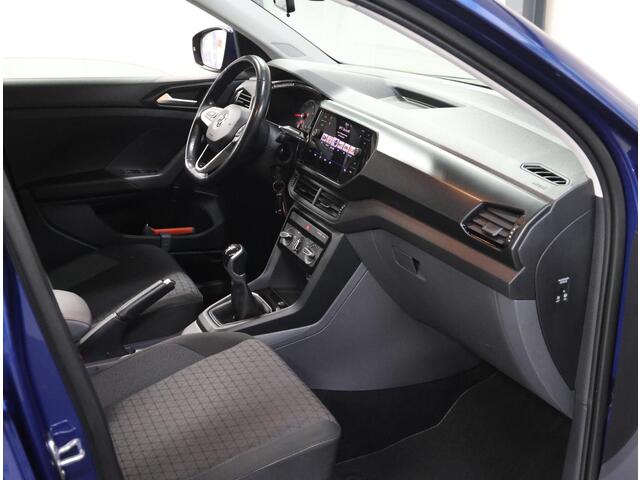 Volkswagen T-Cross 1.0 TSI Life | 2de eigenaar | Airco | Adaptief Cruise Control | Armsteun | AppleCarPlay/AndroidAuto | Navigatie | LED | Isofix | DAB Radio | Dodehoek Detectie |