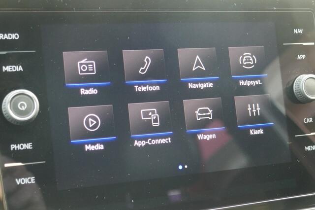 Volkswagen T-Cross 1.5 TSI R-LINE EDITION IQ LED/ CAMERA / STOELVERWARMING / TREKHAAK