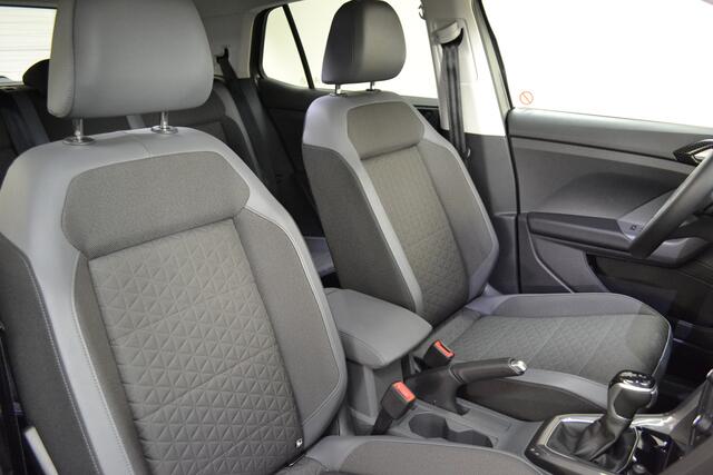 Volkswagen T-Cross 1.5 TSI 150PK 7-DSG Style Team Navi / Carplay / Camera / Stoelver. / Afn Trekhaak /