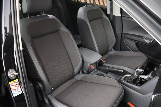 Volkswagen T-Cross 1.0 TSI 110pk DSG Style Navigatie Trekhaak Stoelverwarming LED