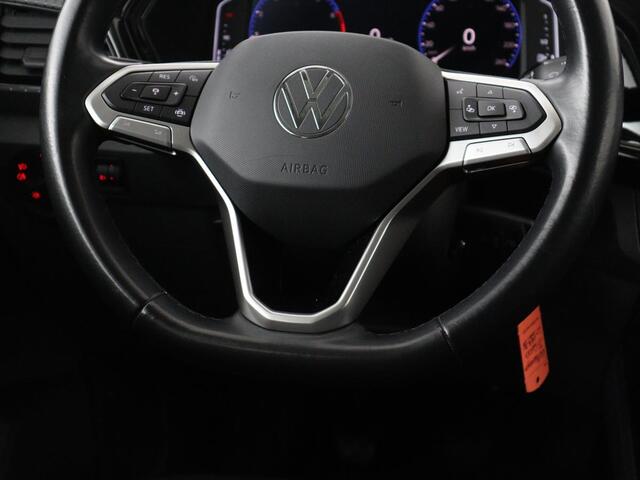 Volkswagen T-Cross 1.0 TSI Life | Trekhaak | Carplay | Virtual Cockpit | Side Assist | Navigatie | Sportstoelen | Adaptive cruise | Getint glas | Regen-/lichtsensor