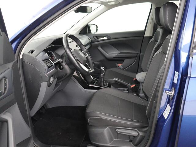 Volkswagen T-Cross 1.0 TSI Style | Carplay | Navigatie | Adaptive cruise | Full LED | Side Assist | Parkeerhulp | Getint glas | Climate control | Bluetooth | 18'' | Black Design Pack