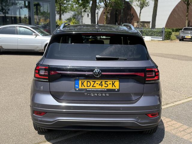Volkswagen T-Cross 1.0 TSI R-Line AUTOMAAT | CAMERA | FULL LED | KEYLESS START & GO | ADAPTIEVE CRUISE CONTROL | DIGITAL DASHBOARD | DODEHOEKDETECTIE | DIRECT LEVERBAAR MET 12 MND BOVAG GARANTIE |