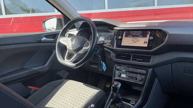 Volkswagen T-Cross 1.0 TSI Life TREKHAAK / NAVI / CLIMA / CARPLAY / PDC / BLUETOOTH / DAB+ / ACC / NL-AUTO