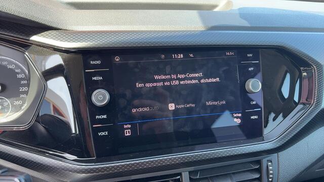 Volkswagen T-Cross 1.0 TSI Life TREKHAAK / NAVI / CLIMA / CARPLAY / PDC / BLUETOOTH / DAB+ / ACC / NL-AUTO