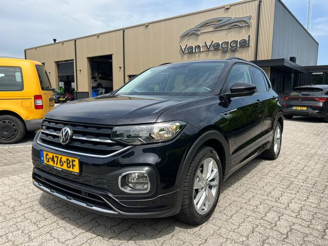 Volkswagen T-Cross 1.0 TSI r line virtual cockpit, trekhaak, cruise, navi