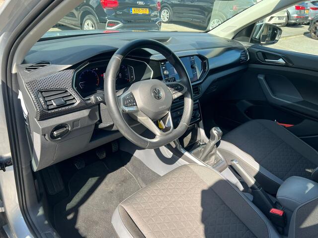 Volkswagen T-Cross 1.0 TSI Style virtual cockpit, trekhaak, navi, cruise, airco