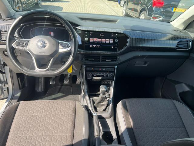 Volkswagen T-Cross 1.0 TSI Style virtual cockpit, trekhaak, navi, cruise, airco