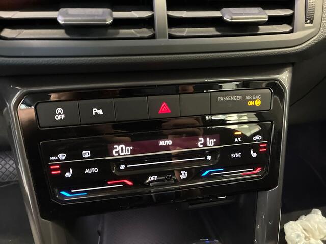 Volkswagen T-Cross 1.0 TSI 110pk DSG Style · Apple/Android Car Play · Navigatie · P-Sensoren · ACC · Climatronic · Afneembare Trekhaak · 16'' Inch ·
