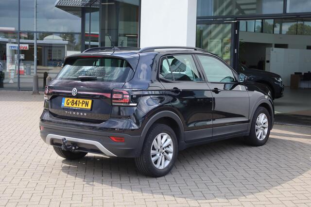 Volkswagen T-Cross 1.0 TSI Life 95PK / 70kW, NL auto 2e eigenaar, trekhaak, 16" LMV, dodehoekdetectie (side assist), navigatie, lendesteunen, adaptieve cruise control (acc), lane assist, airco, elektrisch verstel- en verwarmbare buitenspiegels, multifunctioneel lederen stuu